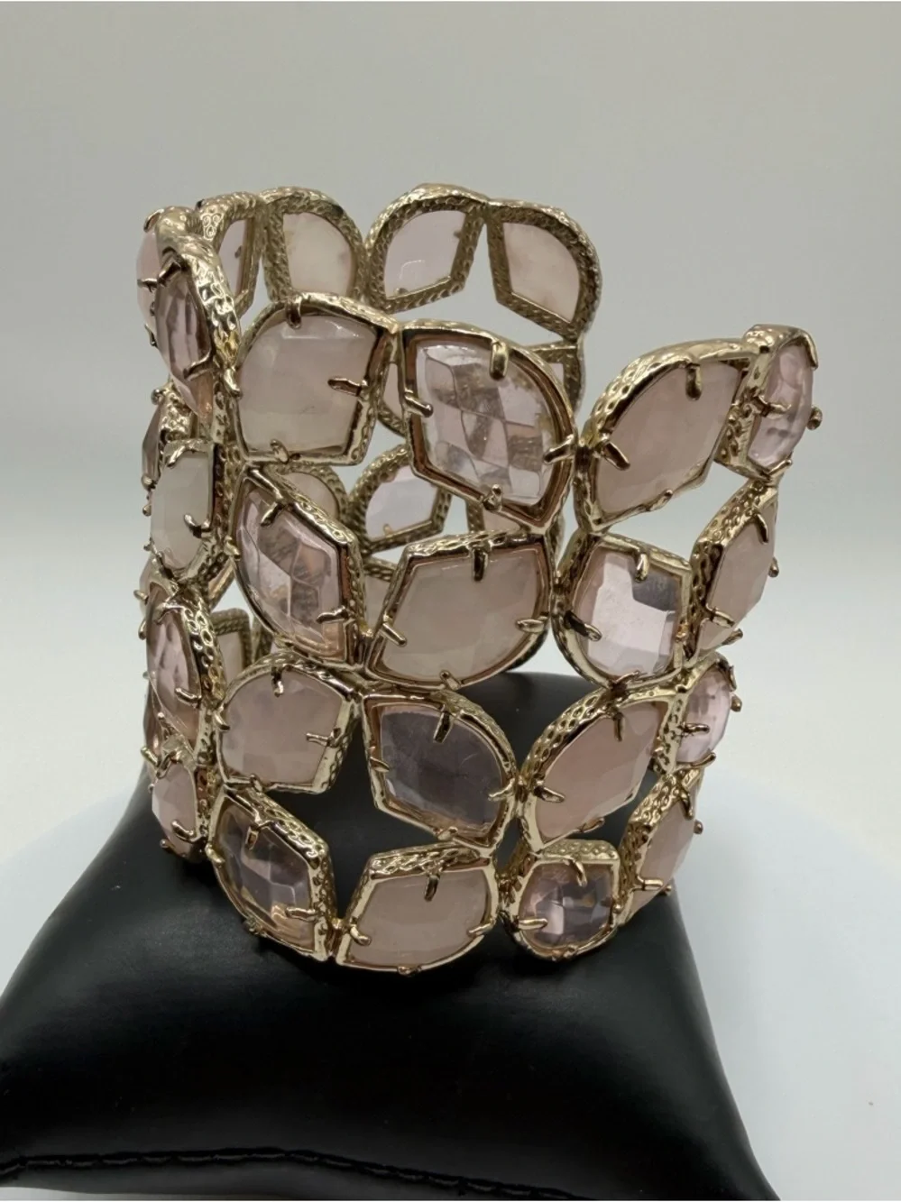 Kendra Scott Vintage Paley Gold Cuff in Rose Quartz and Pink Glass - Picture 4 of 11